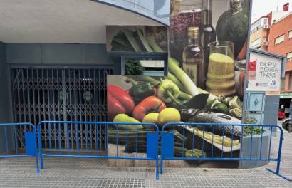 METAL PEDESTRIAN CONTAINMENT FENCE METAL PEDESTRIAN CONTAINMENT FENCE